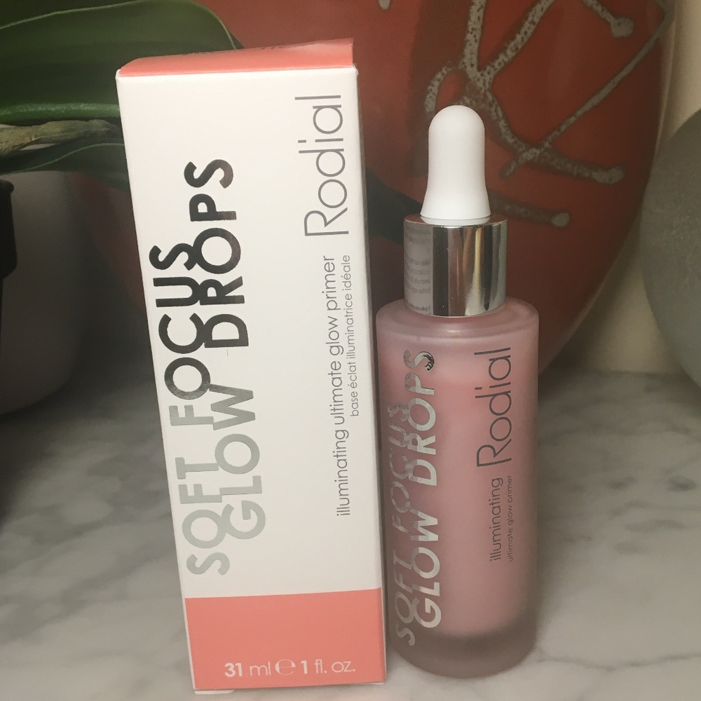 Rodial Soft Focus Glow Drops Illuminating Primer - Picture 2 of 2